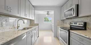 550 SW 137th Ave Gallery 1