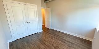 3833 N Broadway Gallery 339