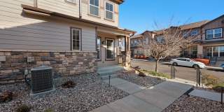 Beautiful 2 bdrm end unit with attach 2 car garage Gallery 14