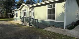 Newly Renovated 3 bed/2 bath manufactured home! Gallery 1