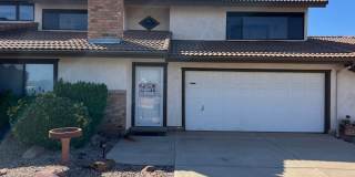 55+ AGE RESTRICTION Cozy Bloomington Gallery 1