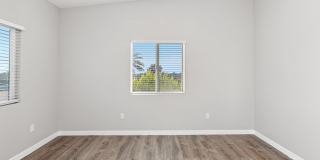 Private balcony + private patio! Gallery 19