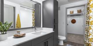 The Warner Gallery 14