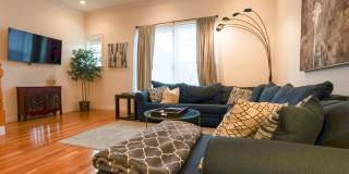 Charming 3 Bedroom Gallery 4