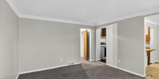 $1050 Charming 2 Bed Home Gallery 5