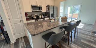19505 Meridian Street Gallery 3