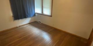 Charming 3 Bed 2 Bath Home! *2027* Gallery 16