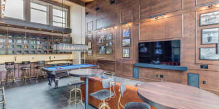 One Lakefront Gallery 10