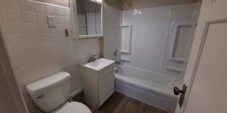 2 Bedroom, 1 Bathroom home with large garage Gallery 28