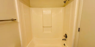 3 Bedroom 2 Bath Condo Gallery 11