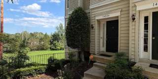 14224 HAMPSHIRE HALL Court Gallery 1