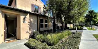 $500 OFF FIRST MONTH!! Spacious 4 bedroom, 3 bath Condo in Irvine! $500 OFF FIRST MONTH!! Spacious 4 bedroom, 3 bath Condo in Irvine! Gallery 36