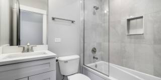4317 S Forrestville Avenue Gallery 13