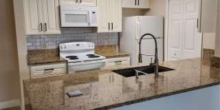 5455 VINELAND ROAD Gallery 1