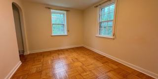 Renovated home, central air, stainless appliances, Radnor SD, Walk to Villanova, small dogs ok...this is a must see! Gallery 8