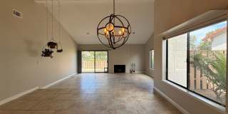 Beautiful Single Story Foxenwood Townhome in Orcutt with Easy Access to VSFB Gallery 8
