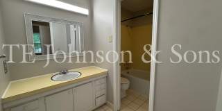 Spacious One Level Home with Den, Granite Kitchen Island, and 2 Car Carport Gallery 34