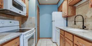 1 Bedroom 1 Bath Condo - Wilshire And NW Expressway Gallery 17