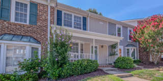 Freshly Updated 2 Bedroom Townhome with Fenced Outdoor Space – Convenient Greensboro Location Freshly Updated 2 Bedroom Townhome with Fenced Outdoor Space – Convenient Greensboro Location Gallery 1