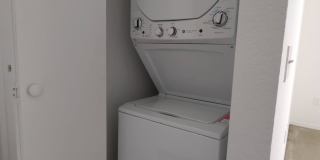 Modern 1BR/1BA Condo with Stainless Steel Appliances – Downtown Miami Gallery 10