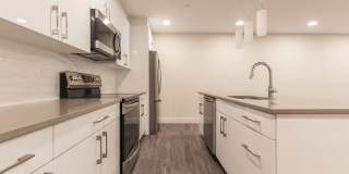 Mission Hill 4bed / 3bathroom - modern luxury apartment for September 2026 Gallery 1