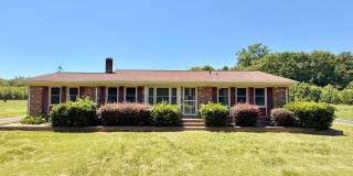 Charming 3 Bedroom Home for Rent! Gallery 1
