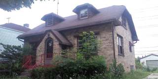 2123 North 18th Street Gallery 1