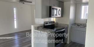 2732 E Culver St Gallery 7