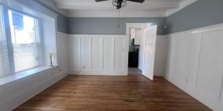 Large Single Family Five Bedroom Home! Large Single Family Five Bedroom Home! Gallery 8