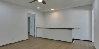 Room in 3 Bedroom Home at Jenkins Dr Gallery 19