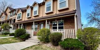 Sunny & Spacious 2-Bedroom Townhome Gallery 1