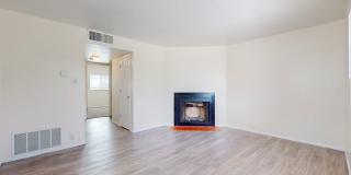 8000 Grand Avenue NE Gallery 23