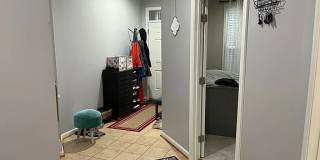 22641 Twitter Square Gallery 14
