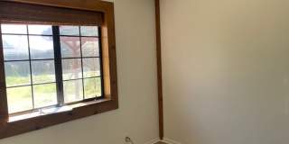 Cozy 3 Bedroom House for Rent (Available 6.10.26) Gallery 4