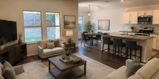 Charming 4BR House in Farmersville Gallery 1