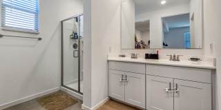Gorgeous, Almost New Home in Newer Tolleson Neighborhood! Priced just right! Gallery 16