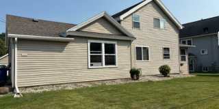 1922/1928 Oregon Street - 1922 Gallery 1