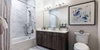 The District Gallery 31