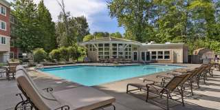 VILLAGGIO ON YARROW BAY Gallery 18
