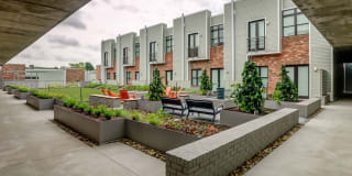 2100 Acklen Flats Gallery 3