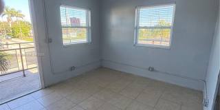 354 Rardin Ave Gallery 1