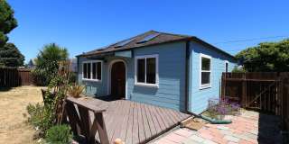 2/1 House with bonus space Gallery 17