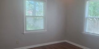 Riverside doll house w/hardwoods Gallery 8