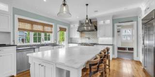 320 New York Boulevard Gallery 23