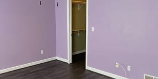 4 bedroom, 2 bathroom, car garage townhouse Gallery 8