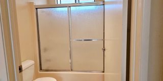 Light-Filled 1 Bed / 1 Bath Condo in UTC, San Diego – Skylights & Balcony Gallery 10