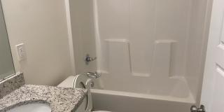 425 Falls Pointe - 1 Gallery 27
