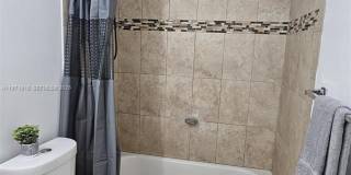 535 NW 19th St Gallery 12