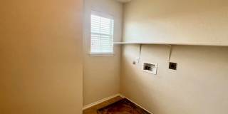 Large 3/2.5 ~ Conveniently located to JBSA Lackland and JBSA Kelly Field Annex ~ Move in Ready! Gallery 14