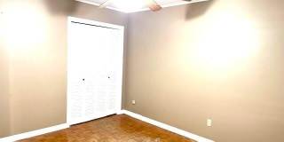 103 Holly Street Gallery 12